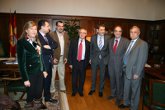 El Ayuntamiento firma con INDRA un convenio para colaborar en el despliegue del vehículo eléctrico